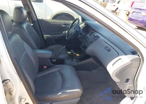 2001 Honda Accord 2.3 Lx from USA, damaged, VIN 1HGCG56411A054968